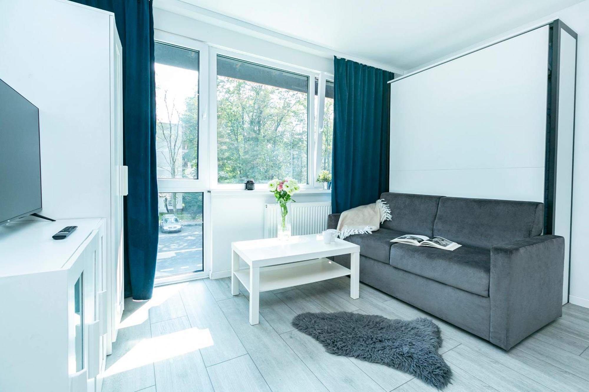 Apartament Batorego 18 - Yellow - Stacja Metra 300m - Underground Station 300m - Better Warszawa