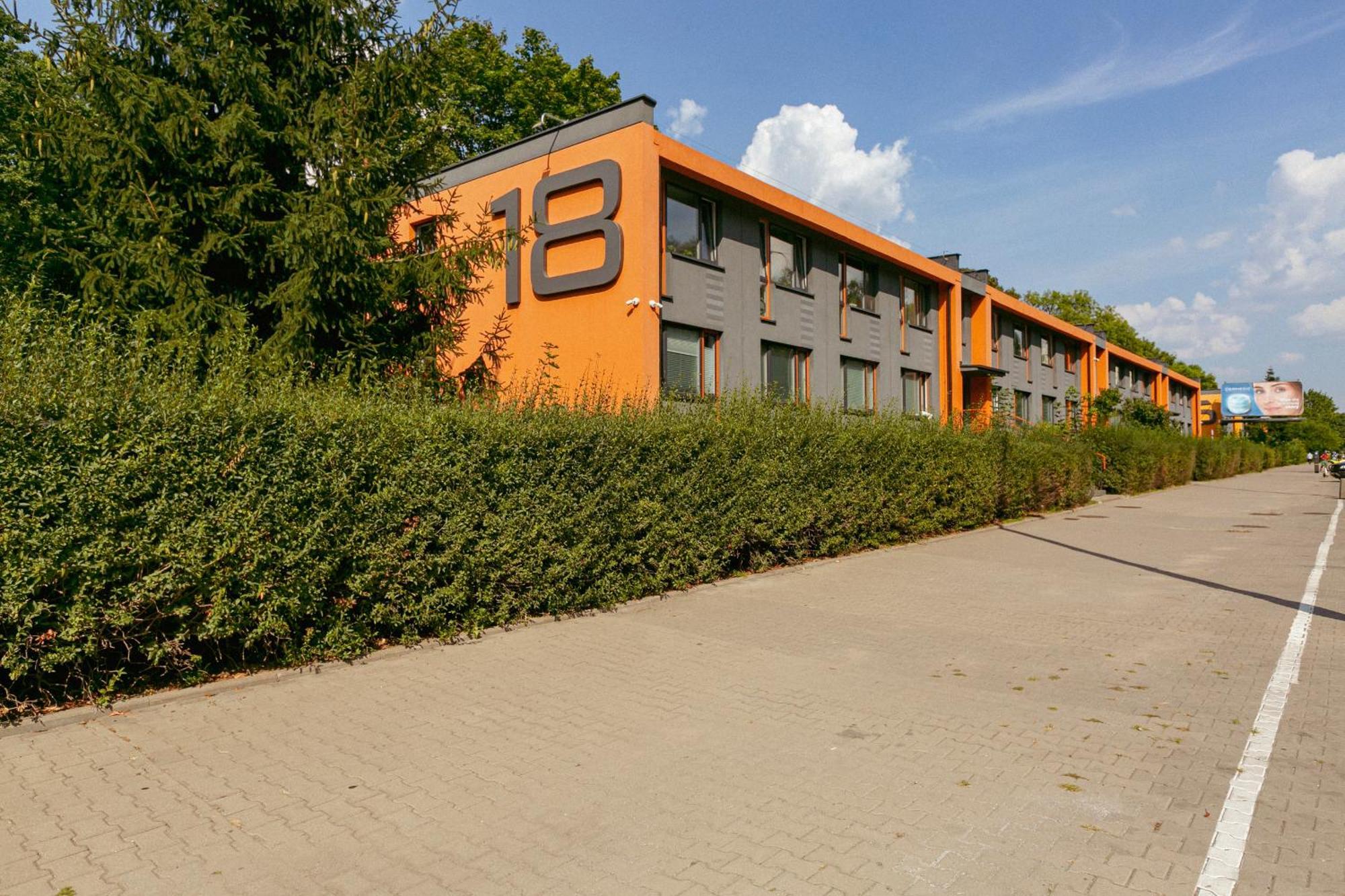 Apartament Batorego 18 - Yellow - Stacja Metra 300m - Underground Station 300m - Better